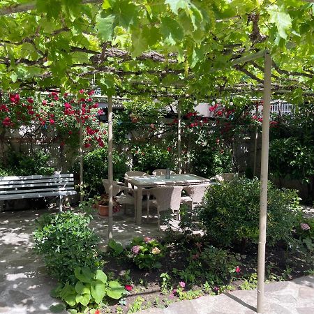 Mari Guest House Telavi Luaran gambar