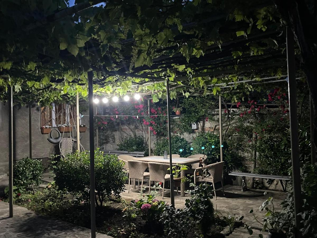 Mari Guest House Telavi Luaran gambar