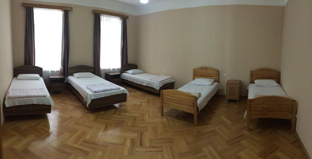 Mari Guest House Telavi Luaran gambar